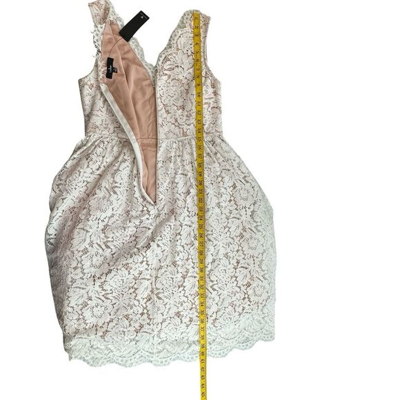 NWT LULUS Love Swept White Lace Midi Skater Dress With Pockets Size Large - Picture 14 of 16